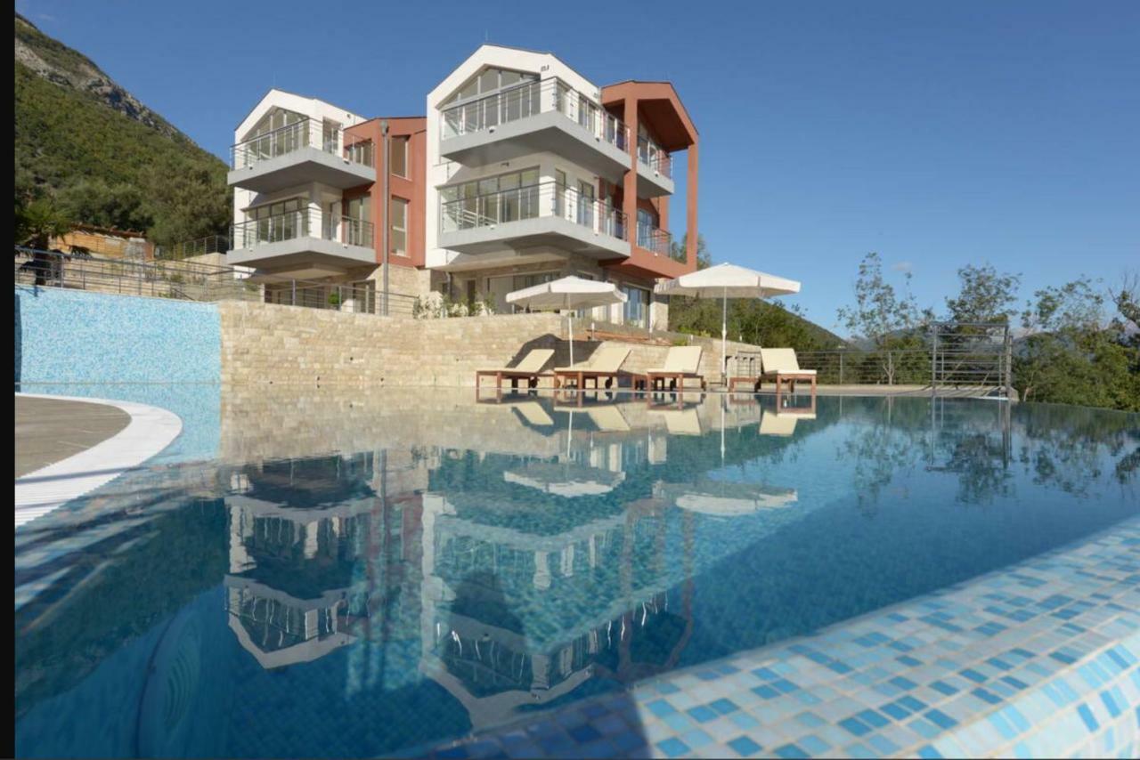 Apartments Acacia Hill Ðenovići Екстериор снимка